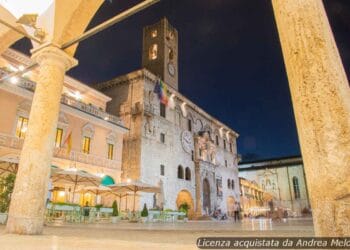 meteo-ascoli-piceno:-domani-nuvoloso-con-piovaschi,-poi-nubi-sparse-e-ventoso-a-tratti