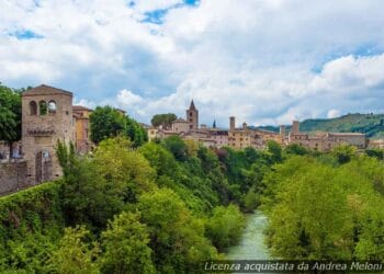 meteo-ascoli-piceno:-giorni-successivi-con-alternanza-di-nuvole,-piogge-e-vento