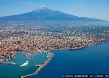 meteo-catania:-nuvole-e-vento-oggi,-poi-parzialmente-nuvoloso-e-ventoso