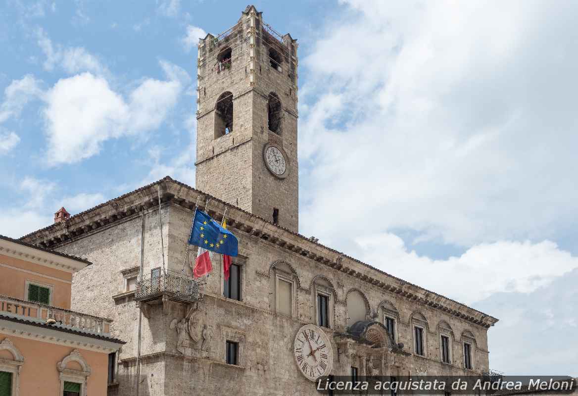 meteo-ascoli-piceno:-nubi-sparse,-ventoso-a-tratti,-poi-nuvoloso-con-piovaschi