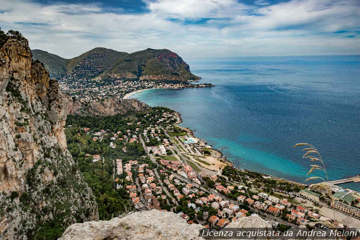 meteo-palermo:-domani-nuvoloso-con-piovaschi,-poi-poco-nuvoloso-e-ventoso