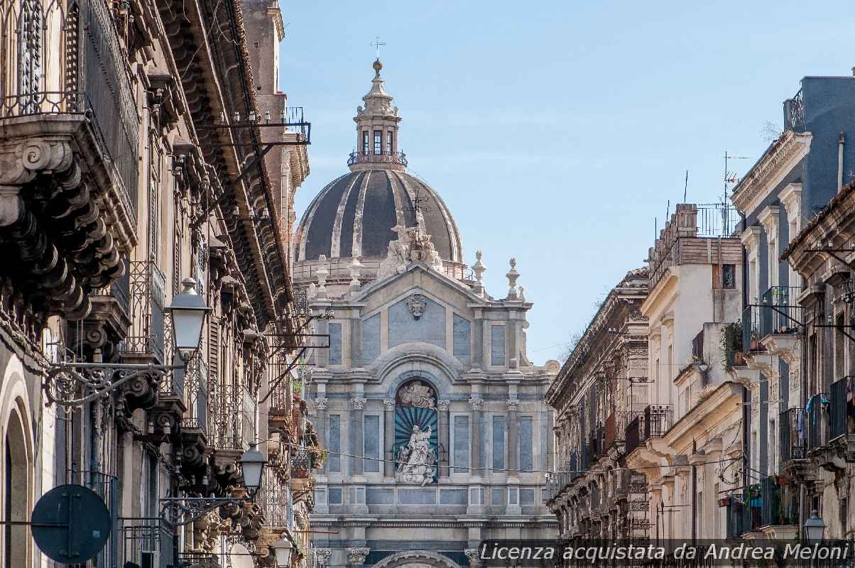 meteo-catania:-domani-ventoso-con-nuvole-sparse,-poi-aumento-della-nuvolosita