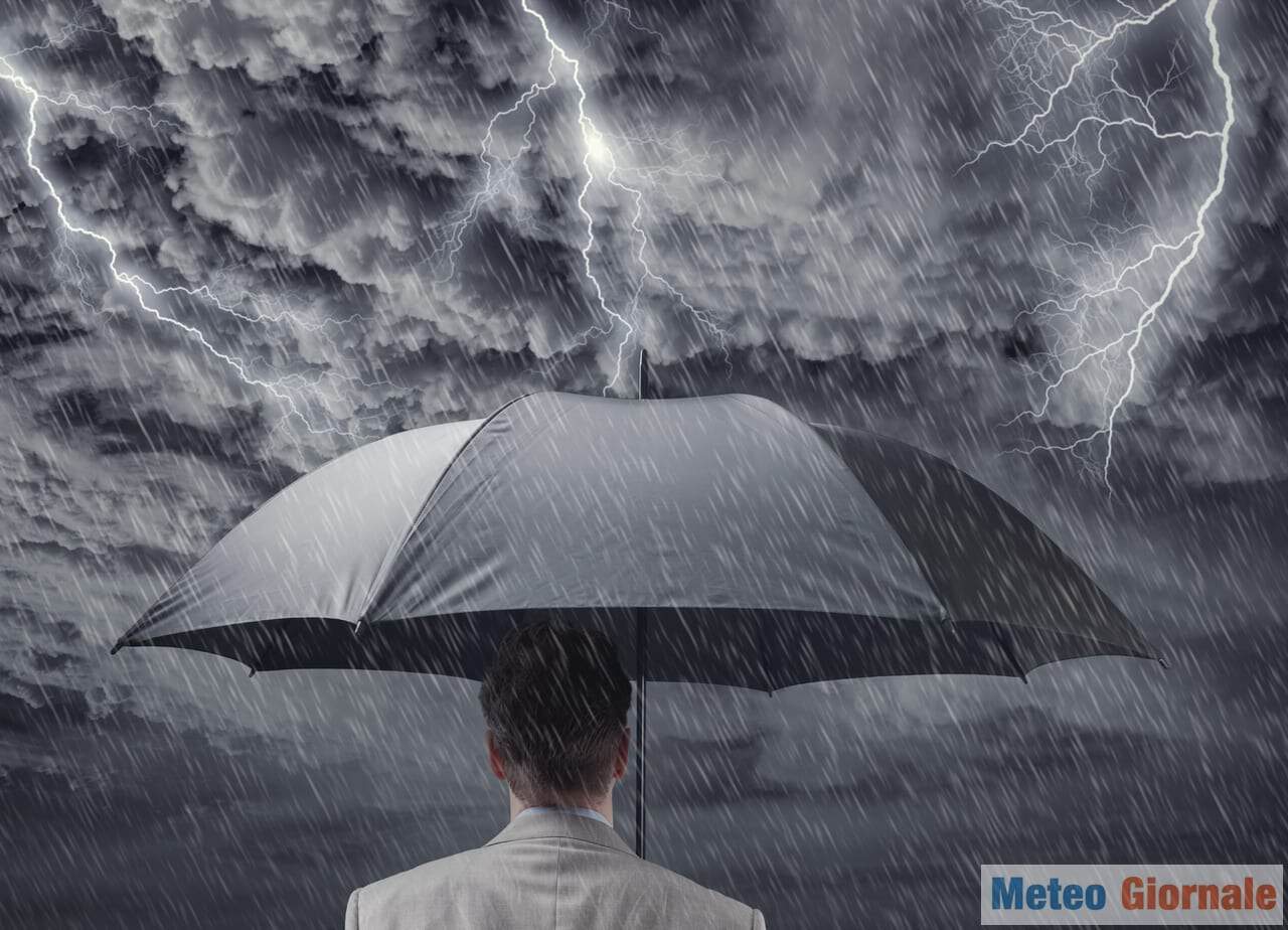 Meteo in subbuglio: arriva il MALTEMPO, con pioggia, grandine, vento e neve