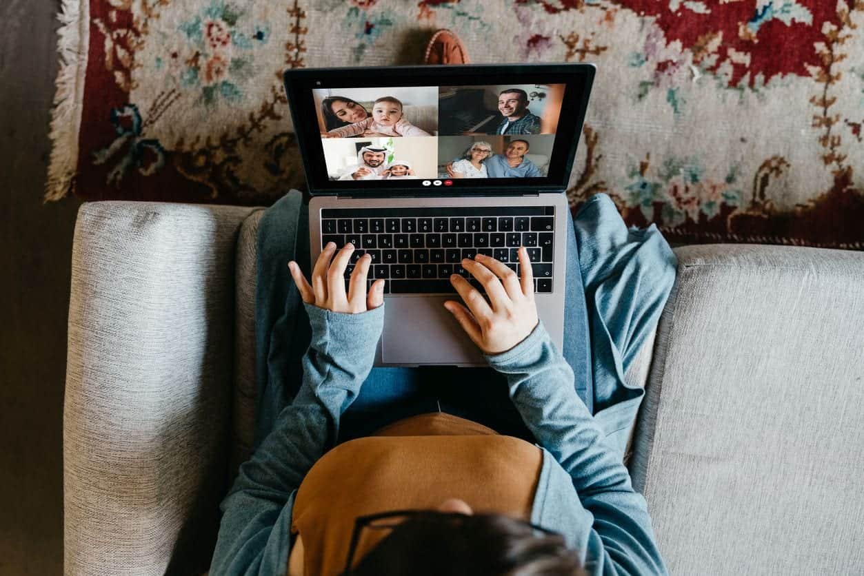 Facebook si rinnova, la video chat sarà aperta a tutti 34 Facebook si rinnova, la video chat sarà aperta a tutti