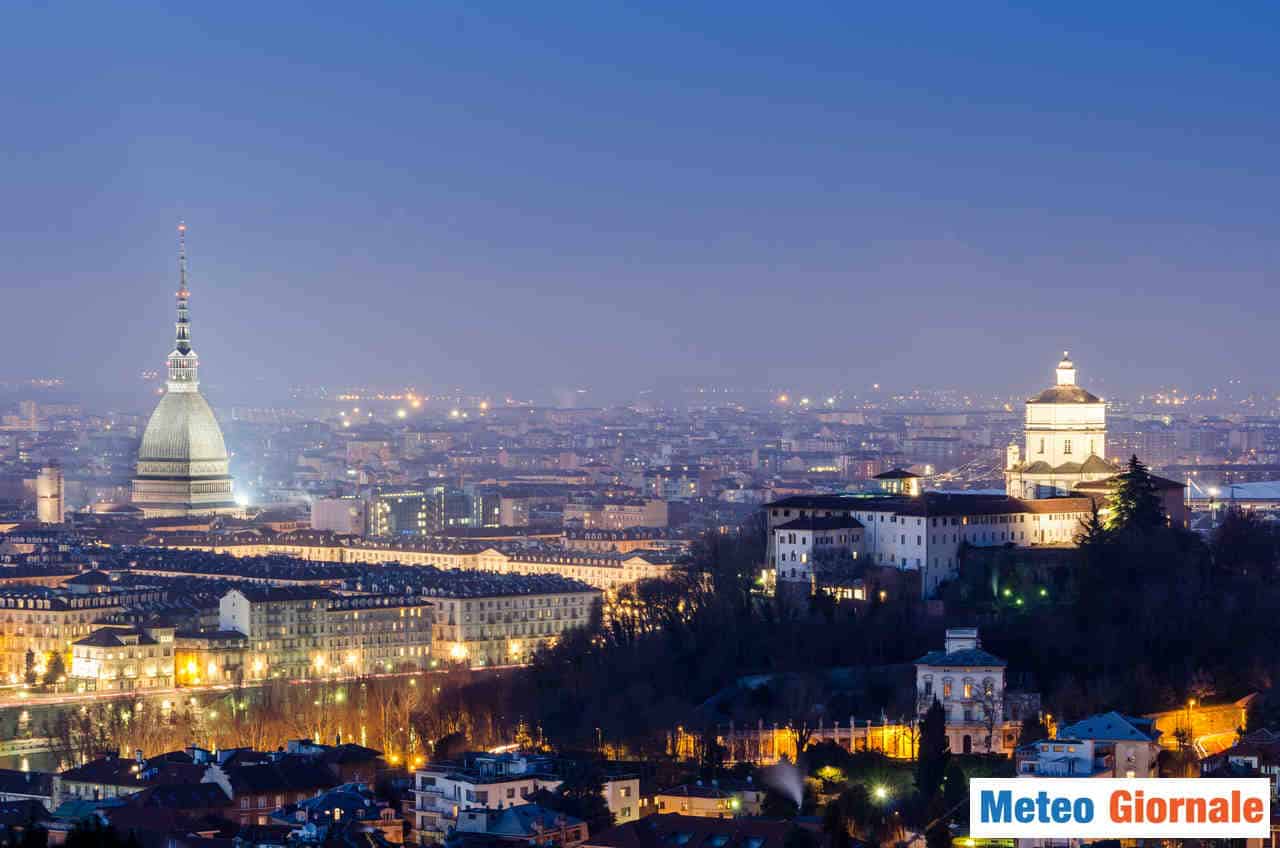 Meteo Torino, gelate notturne. Poi frequente nevischio o neve