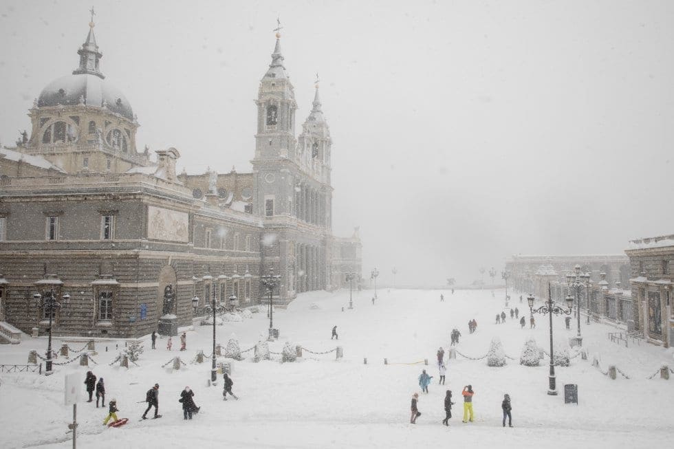 MADRID, la nevicata che fa STORIA: mezzo metro di neve. Decine di foto 27 1610018673 360550 1610218965 album normal