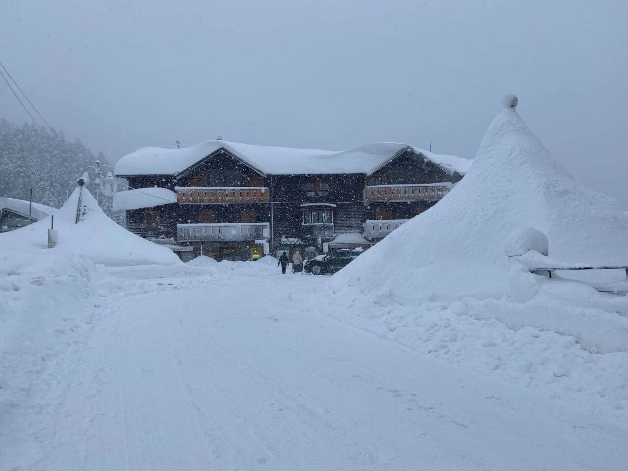 Neve Appennino, è emergenza. Altra copiosa nevicata in arrivo
