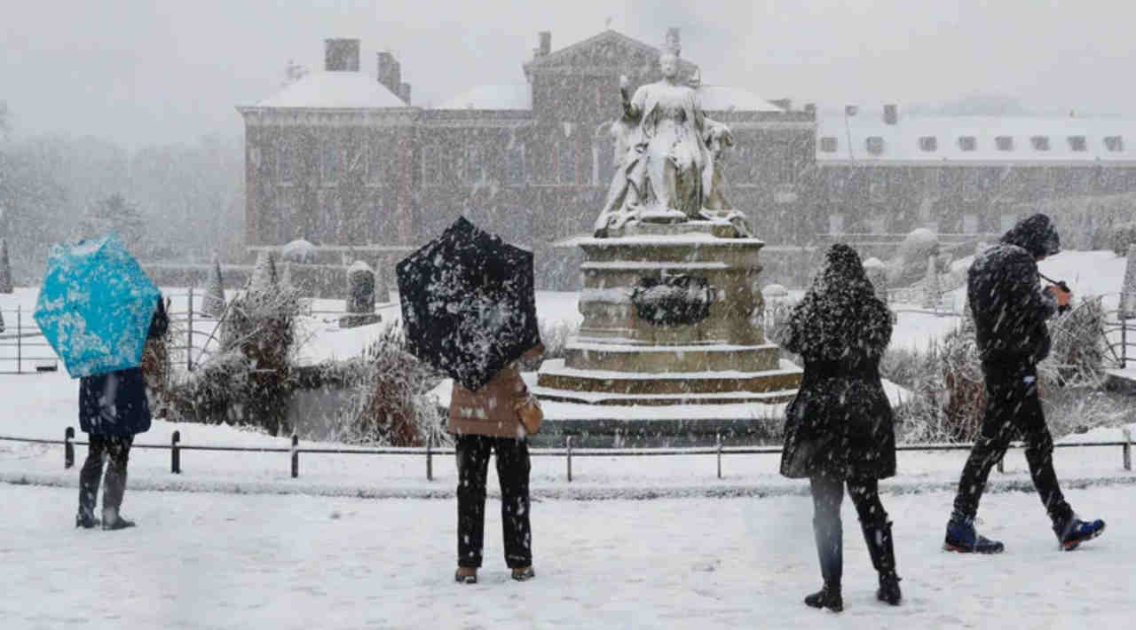 Neve in Gran Bretagna. Imbiancata anche Londra