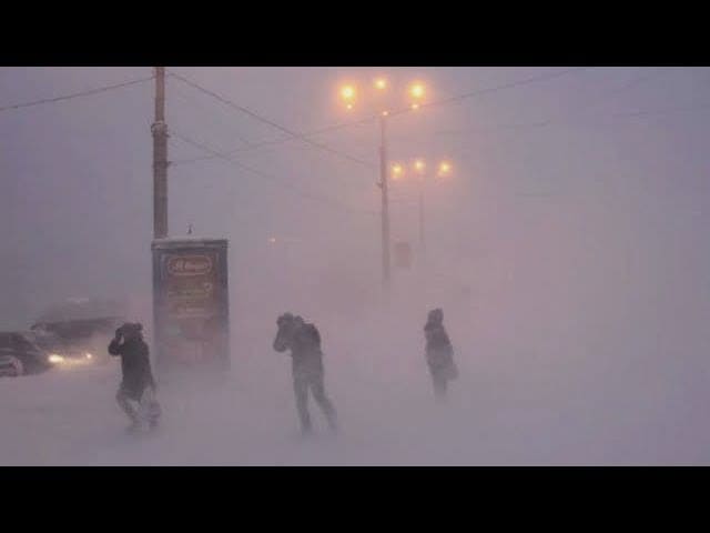 Russia, Vladivostok. Stavolta uragano di ghiaccio, vento e neve. Video meteo