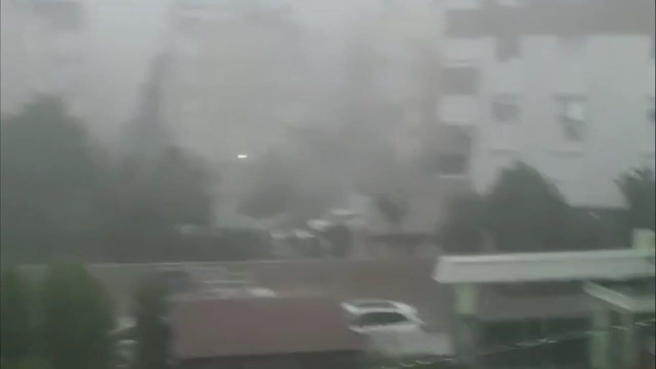 Violenza del Meteo precoce. In genere succede in Primavera. Video