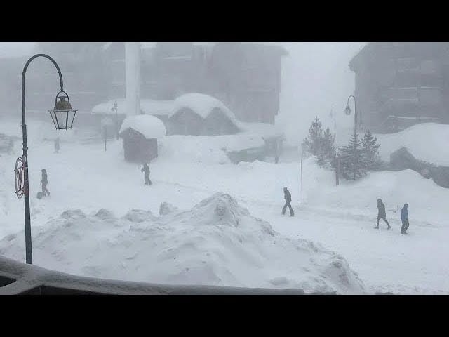 Bufera di Neve su New York, gelo. Video meteo