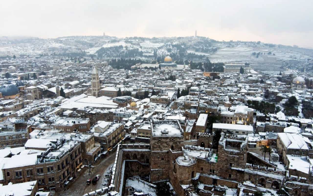 Nevica pure in Medio Oriente e non in Italia: meteo folle
