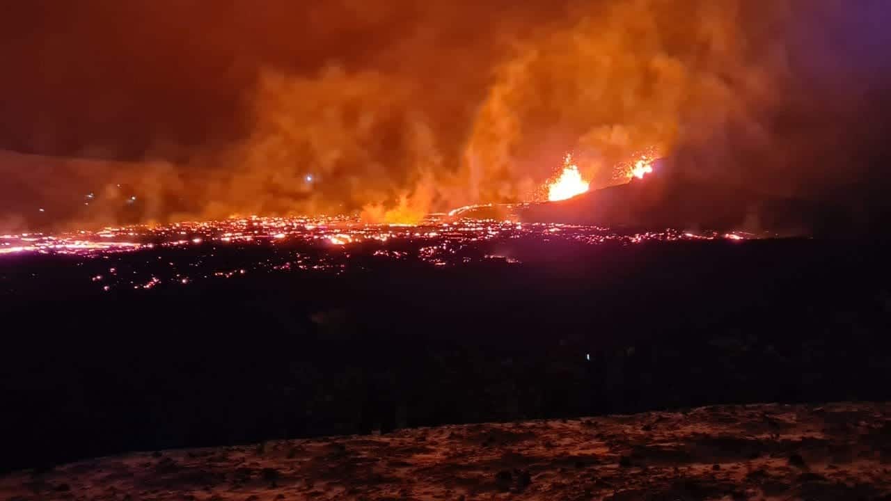 Live dai vulcano d’Islanda. Altra veduta. Video