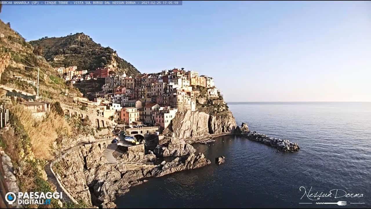 Live Manarola, Cinque Terre. Meteo Webcam in un punto nevralgico