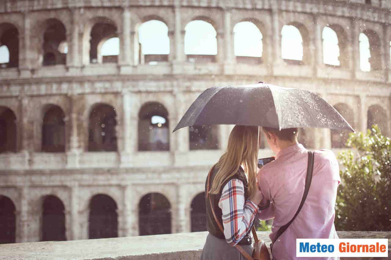 Meteo Roma, piogge frequenti e possibili temporali. Primavera stoppata