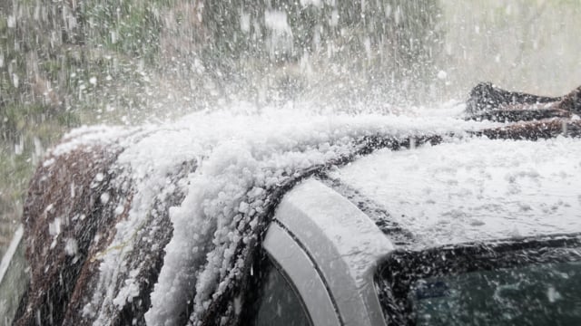 Devastante grandine a Mosca in Russia. Video meteo