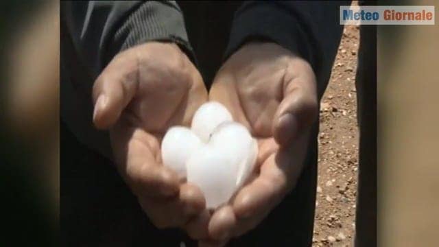 Grandinate devastanti in Algeria. Video meteo