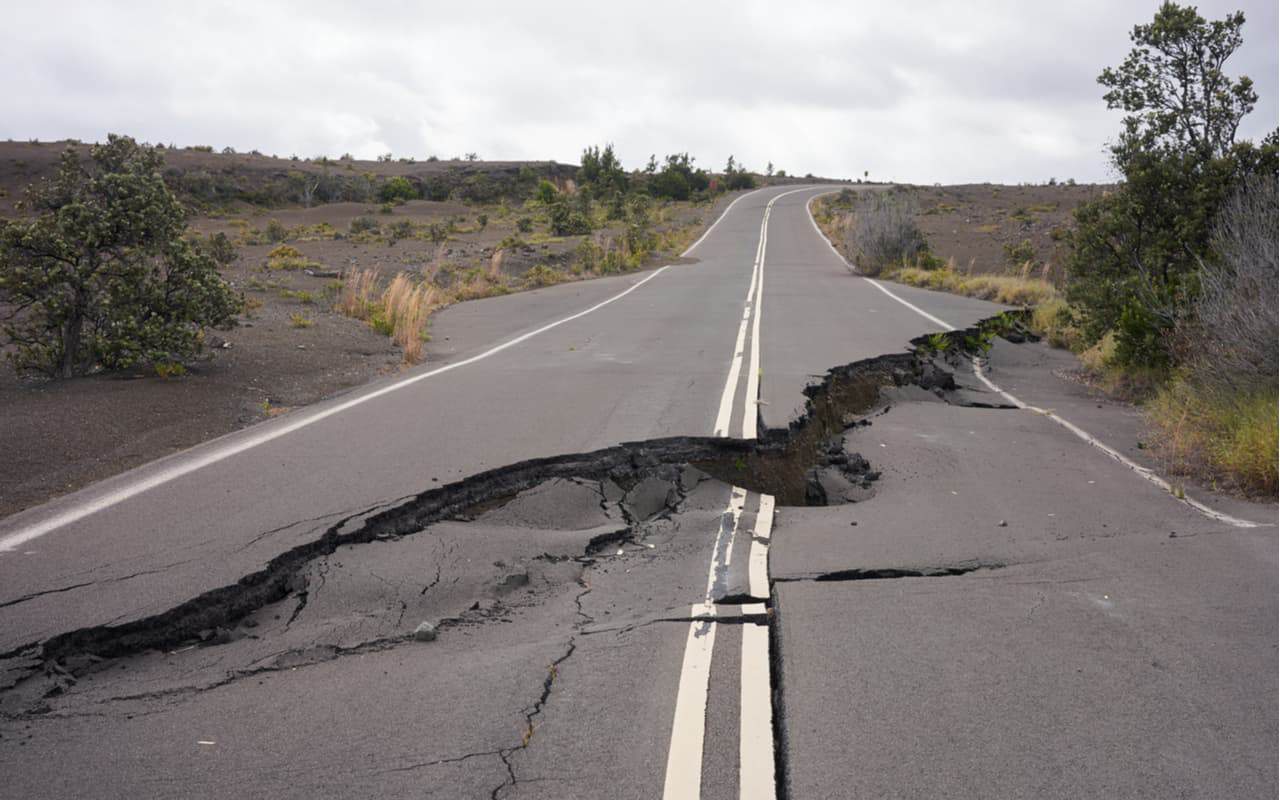 MESSICO, improvvise spaccature nel terreno. Rischio TERREMOTO devastante?