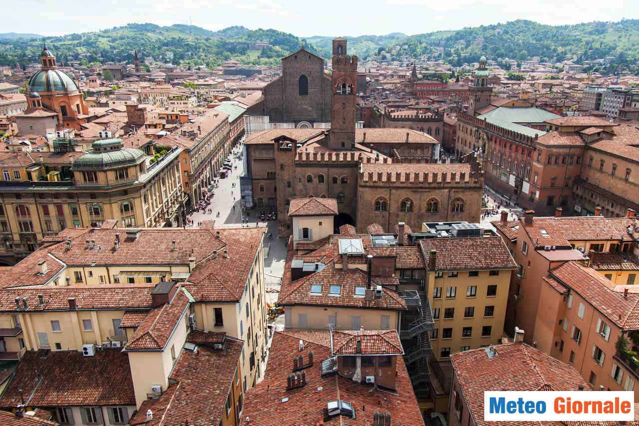 Meteo BOLOGNA: inizialmente variabile, poi molto caldo