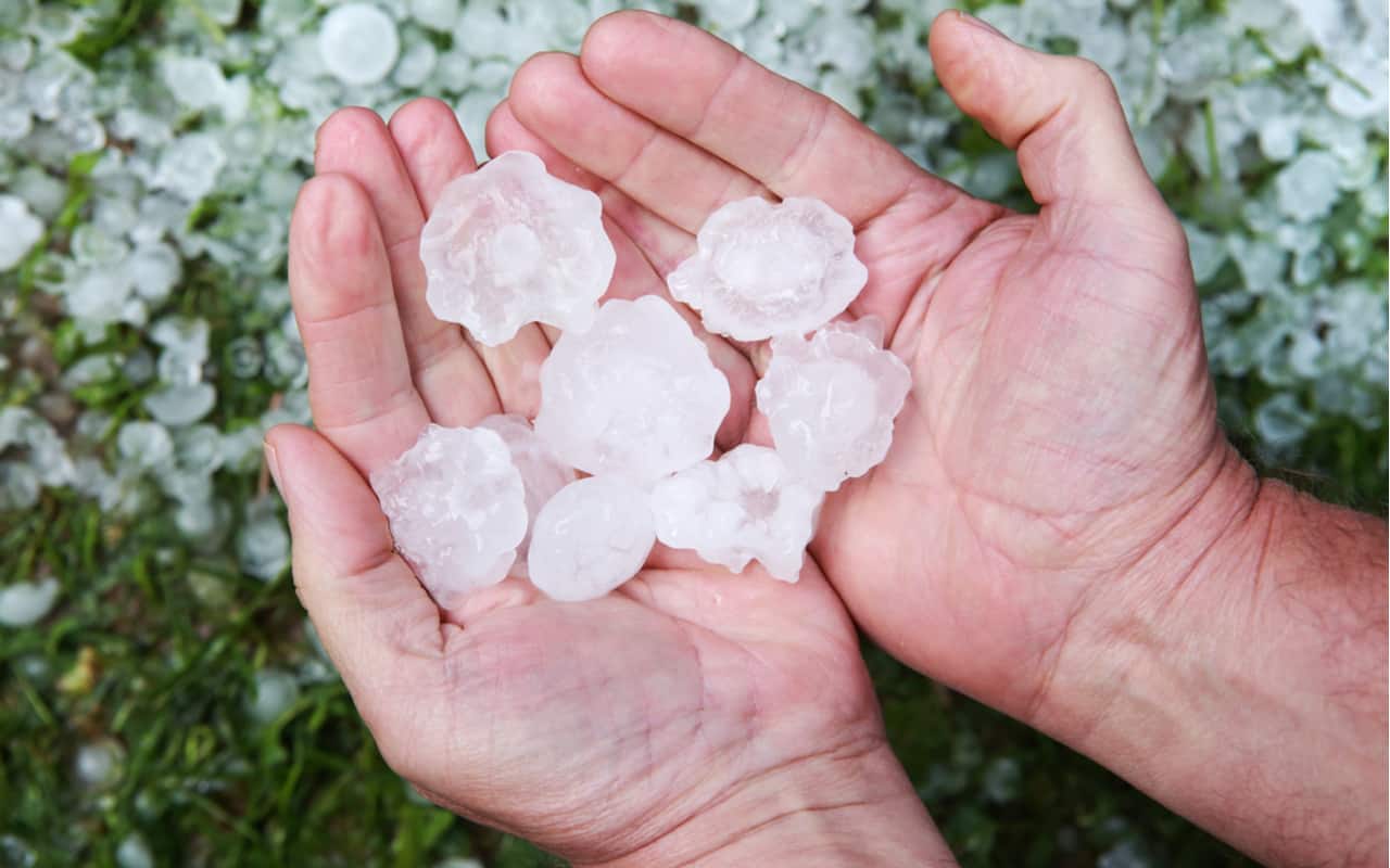 NORD OVEST, meteo da Milano a Torino: prossime ore rischio forti temporali con grandine