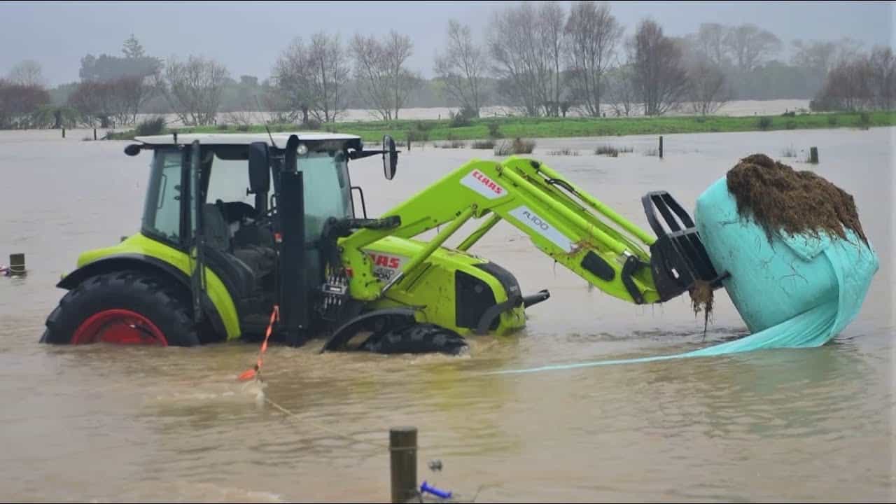 Video meteo con il drone in una città devastata dall’alluvione in Germania