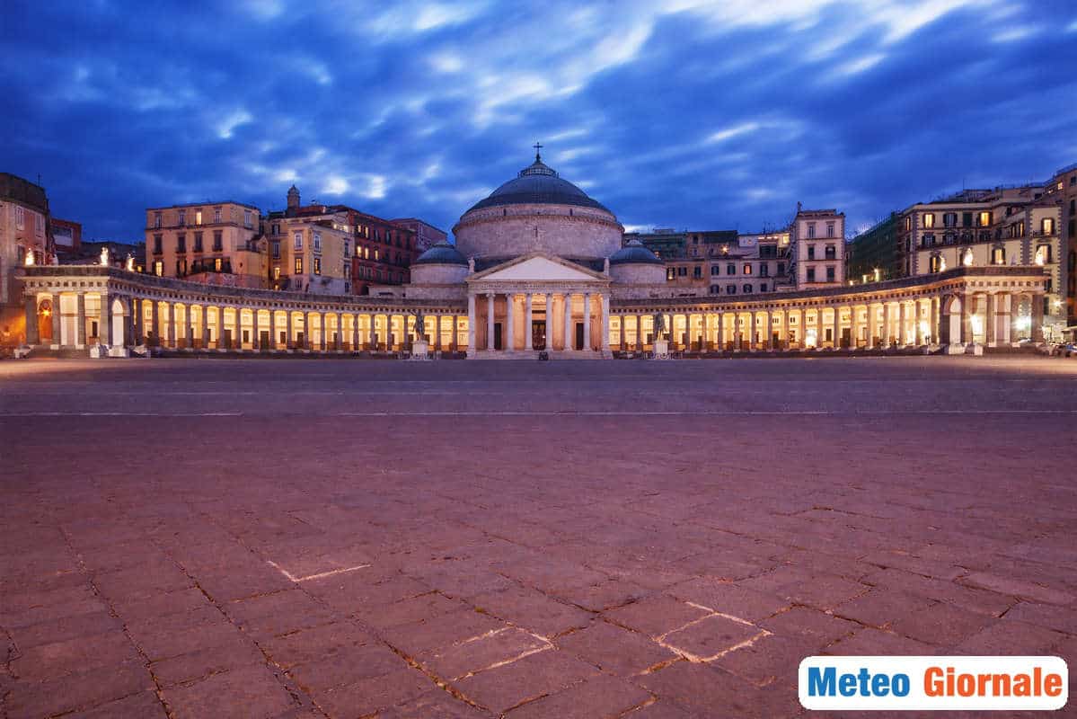 Meteo NAPOLI, caldo molto afoso con onda di calore