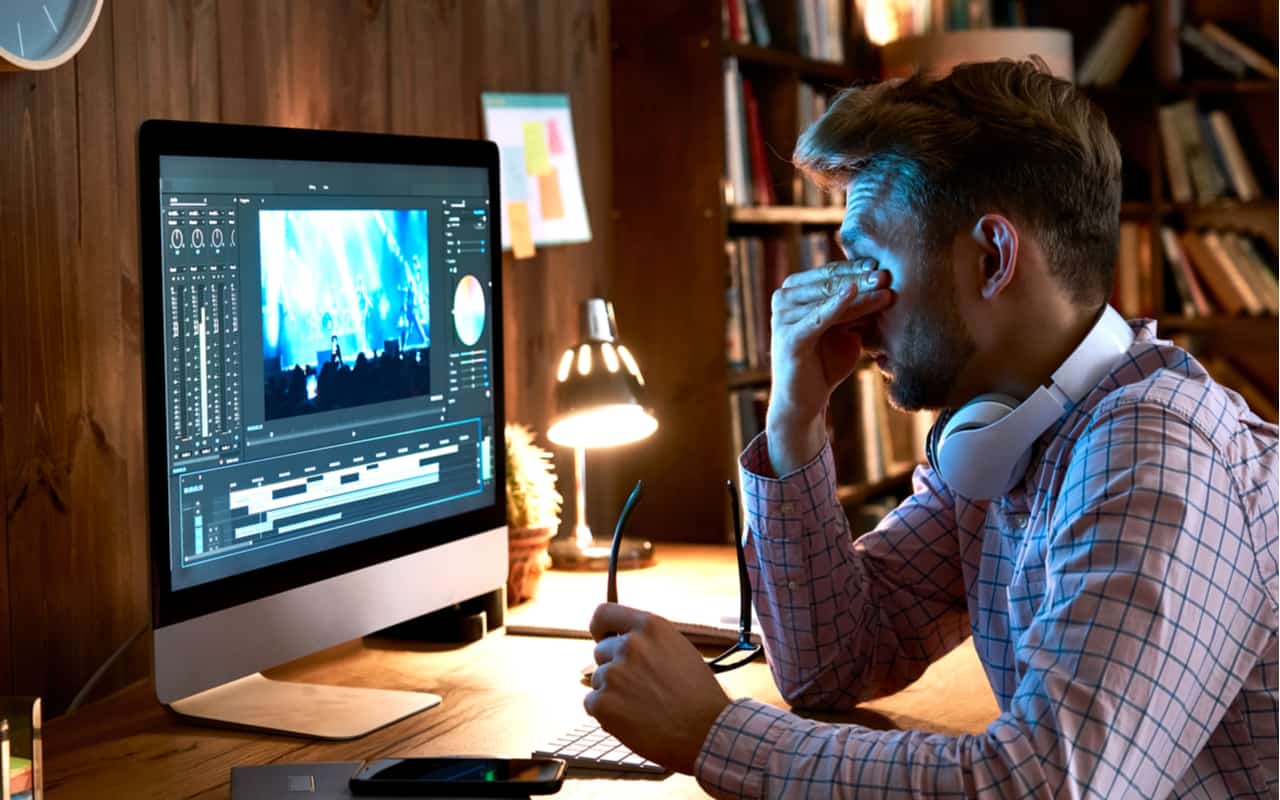 Lavorare troppo uccide 745.000 persone ogni anno, afferma uno studio dell'OMS
