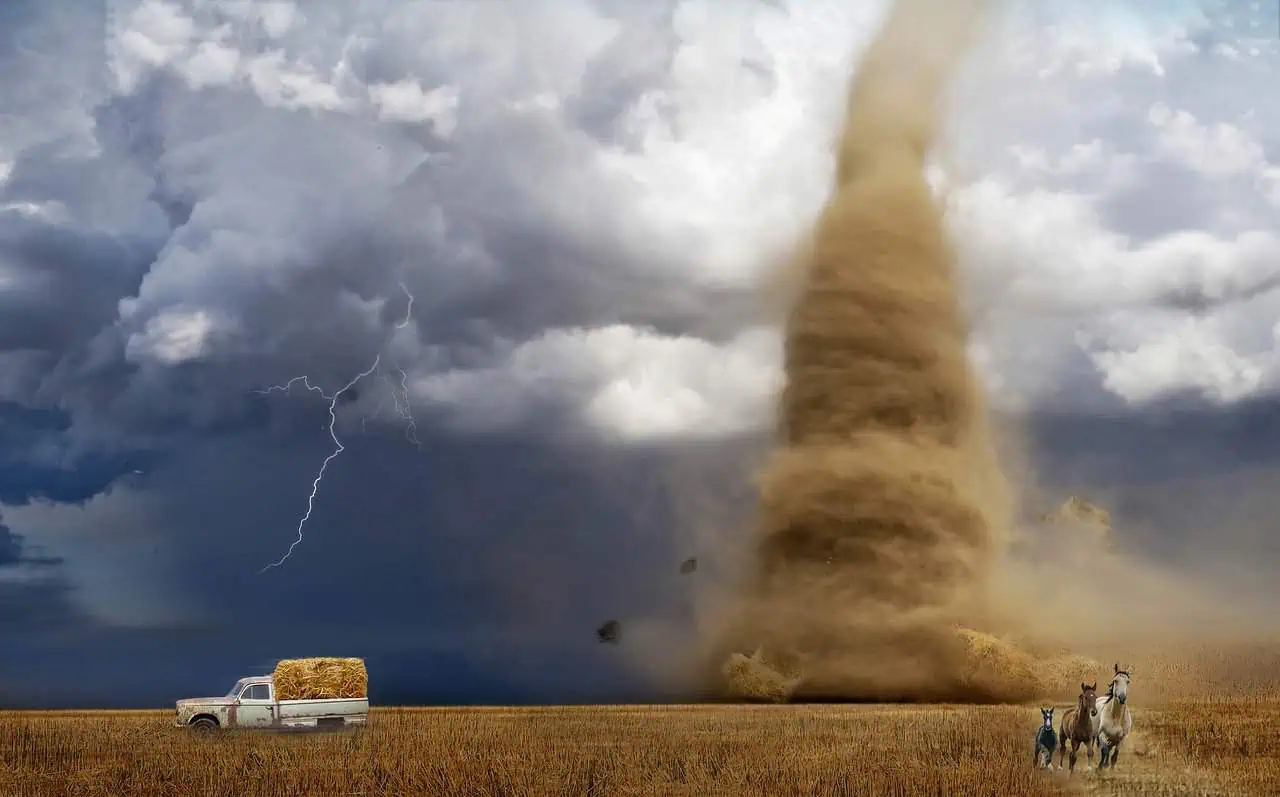 I cambiamenti meteo climatici aumenteranno intensità e frequenza dei tornado nel Mondo, Italia compresa.