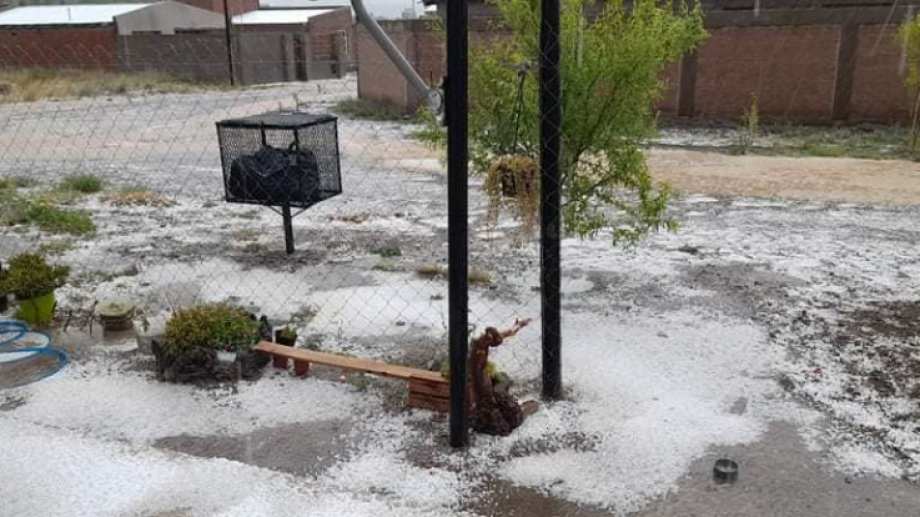 Meteo Argentina, nuovi temporali con grandine devastante e alluvioni lampo