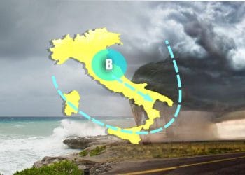 Fulmineo passaggio frontale associato a un ciclone in approfondimento