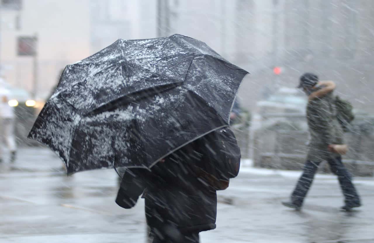 Meteo, incombe IRRUZIONE FREDDA. Torna l’inverno, quanto durerà?