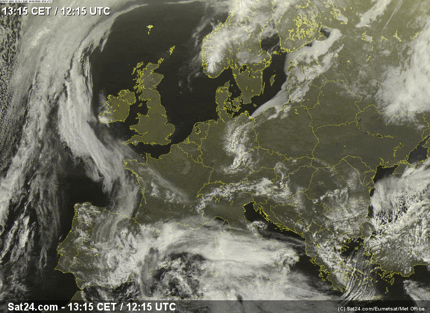 Foto Meteosat. Meteo perturbato nel Mediterraneo. Neve in Egeo e Mar Nero