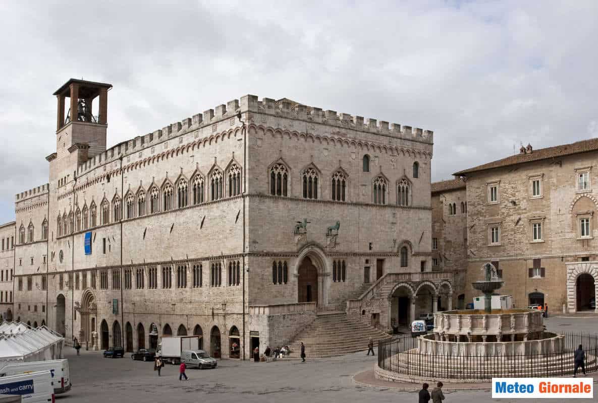 Meteo PERUGIA: temperatura in calo, maltempo. Neve attorno alla città