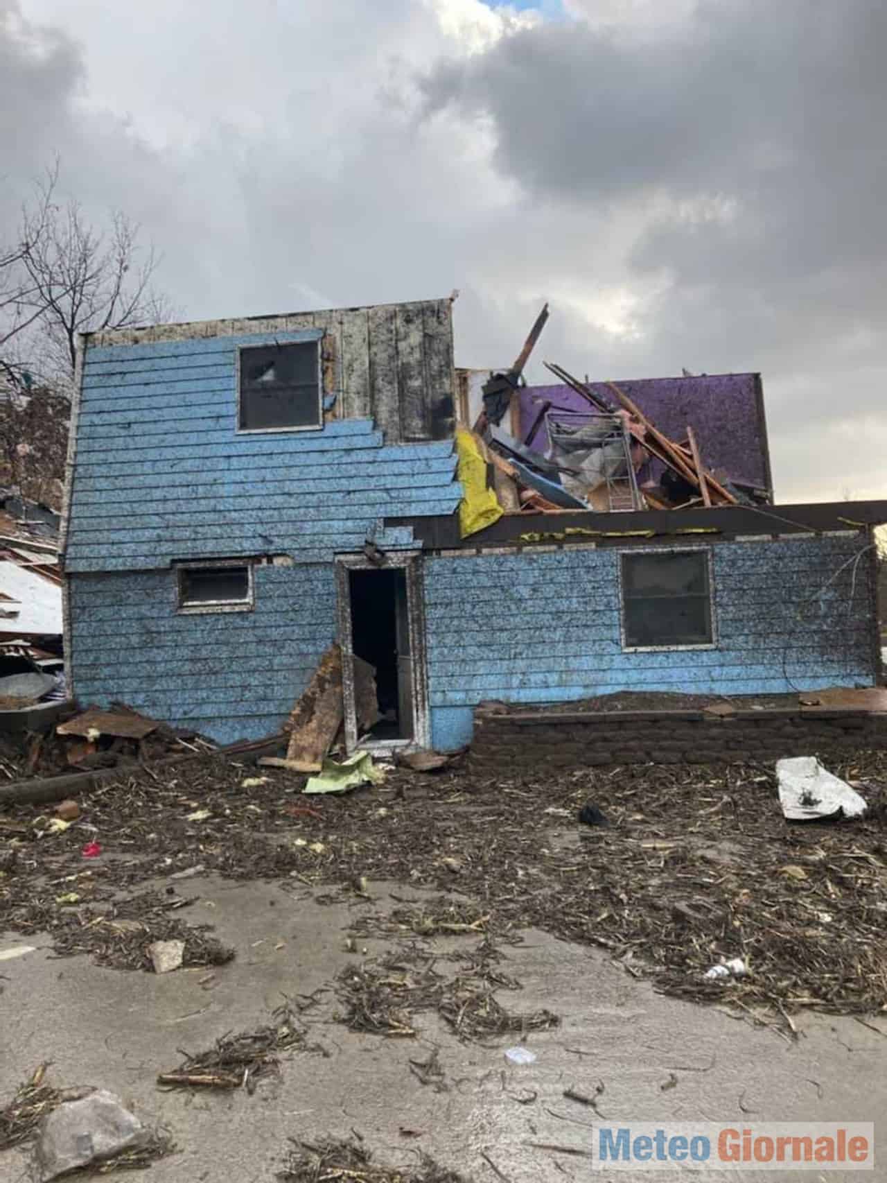 Immagini delle devastanti grandinate e tornado nello Iowa, Stati Uniti d'America 9 tornado e grandine Iowa9