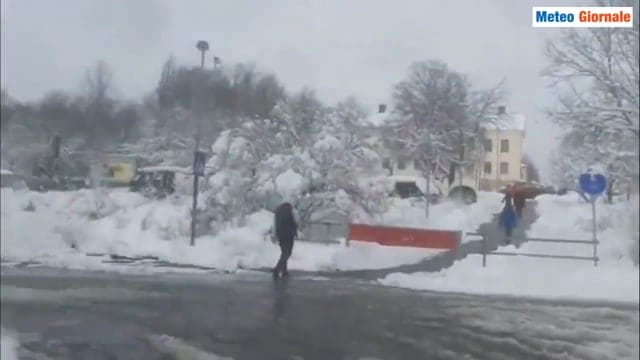 Gelo estremo in Europa. Tempeste di neve in Svezia. Video Meteo