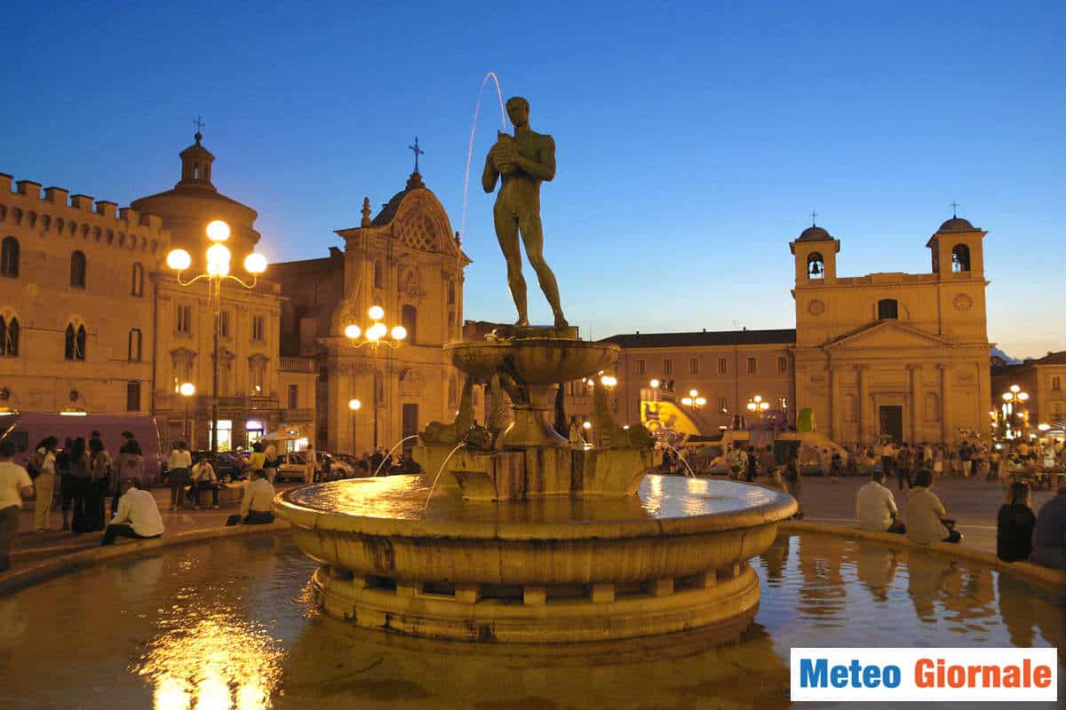 Meteo L'AQUILA: caldo moderato, brusca diminuzione della temperatura e temporali