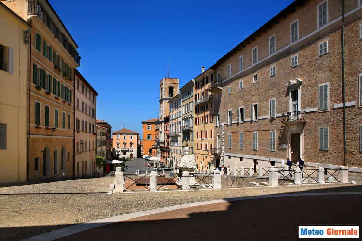 Meteo ANCONA: bel tempo per vari giorni, rischio di temporali a partire da lunedì