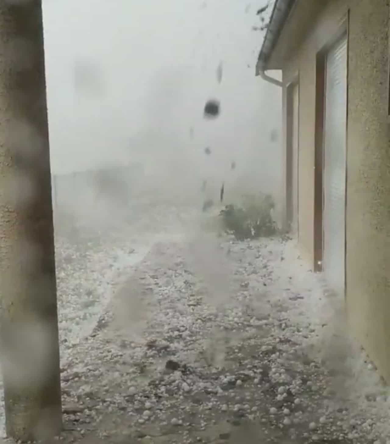 Francia grandinate devastanti. Eventi meteo sempre più estremi. Video