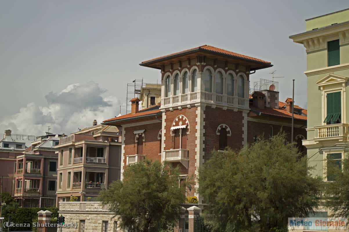 Meteo GENOVA: caldo tropicale. Qualche temporale