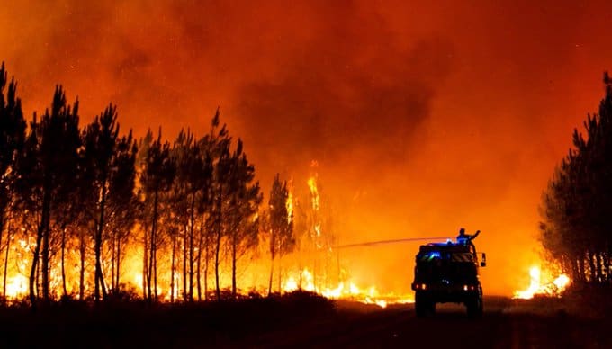 Meteo Francia, ancora 40 gradi, siccità e incendi devastanti