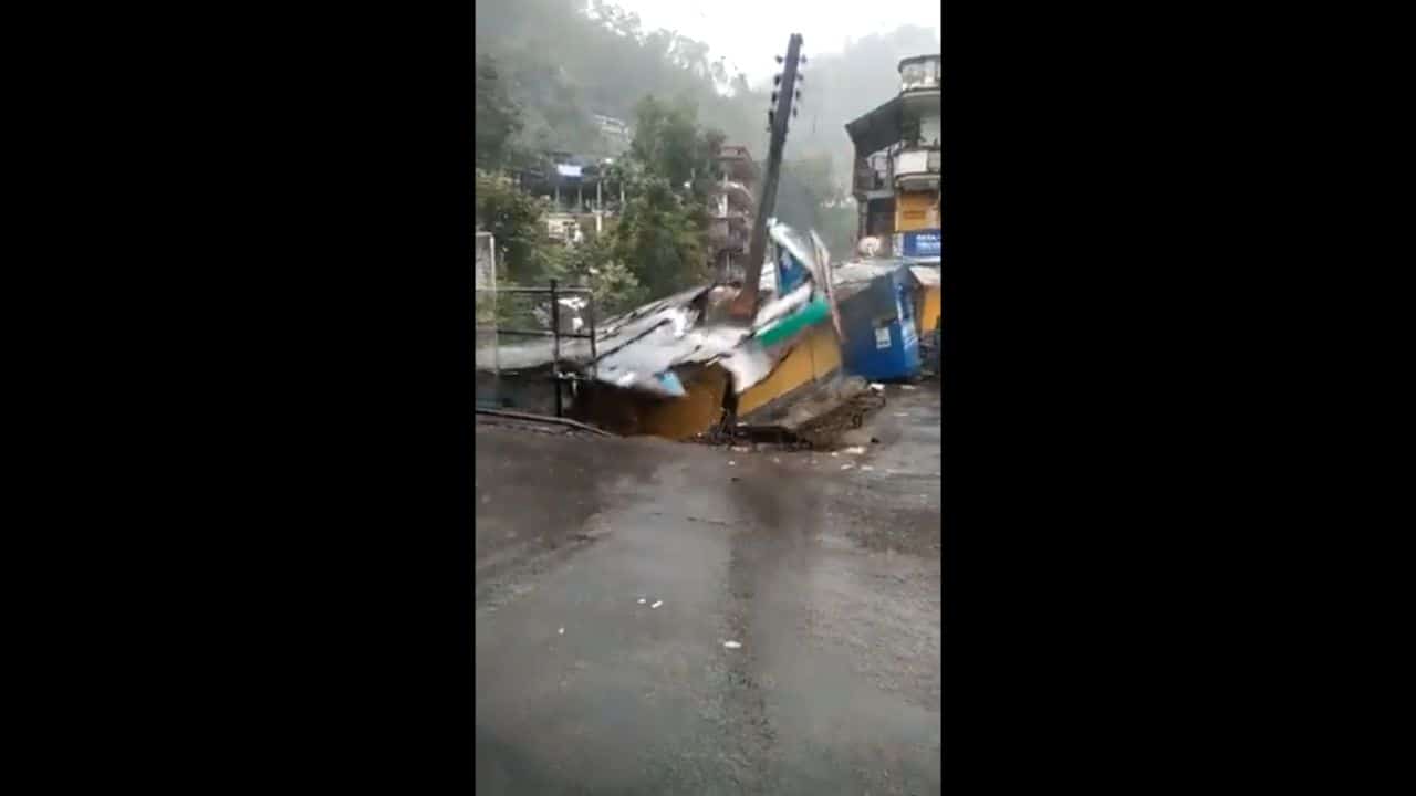 India, alluvioni. Video meteo