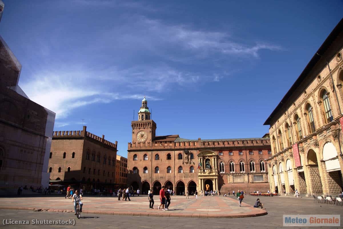 Meteo BOLOGNA: caldo tardivo. Qualche temporale