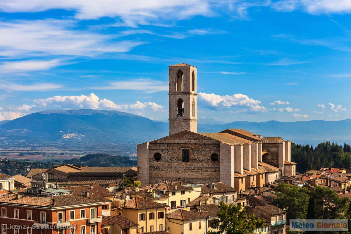 Meteo PERUGIA: caldo importante, ma un lieve abbassamento della temperatura
