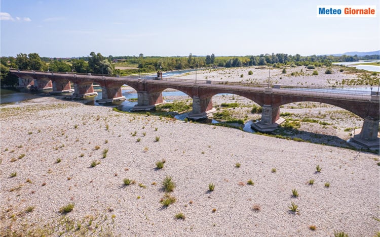 TG1 servizio su siccità del fiume Po: situazione molto grave. Deve piovere subito tanto