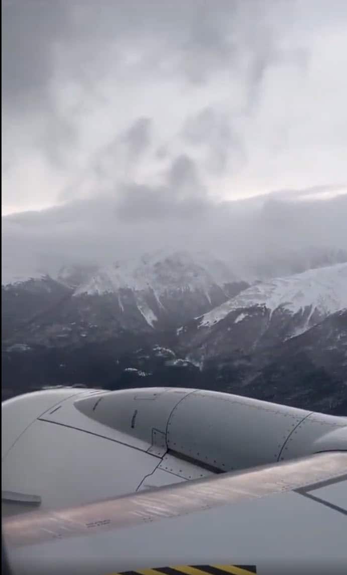 Forti turbolenze in volo, panico a bordo! Aereo sorvola la Cordigliera delle Ande