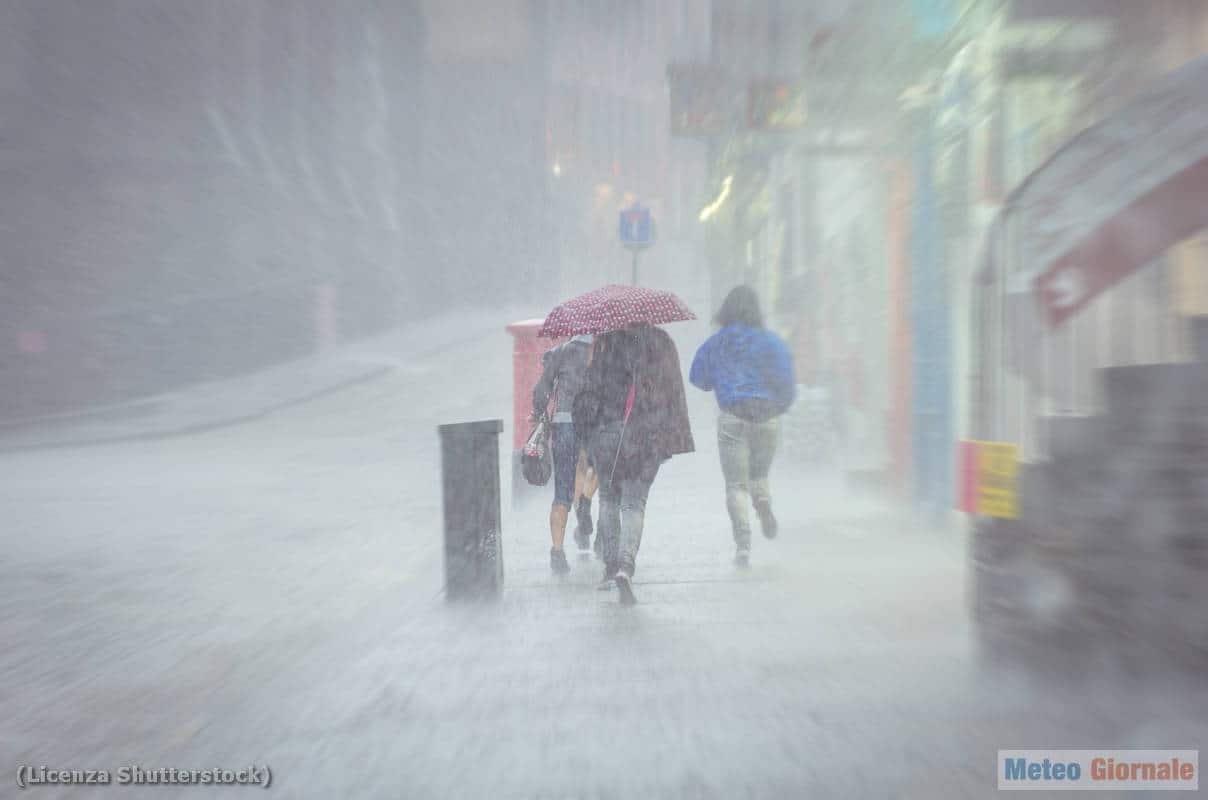 Meteo LATINA: rischio di temporali di forte intensità, anche da nubifragio