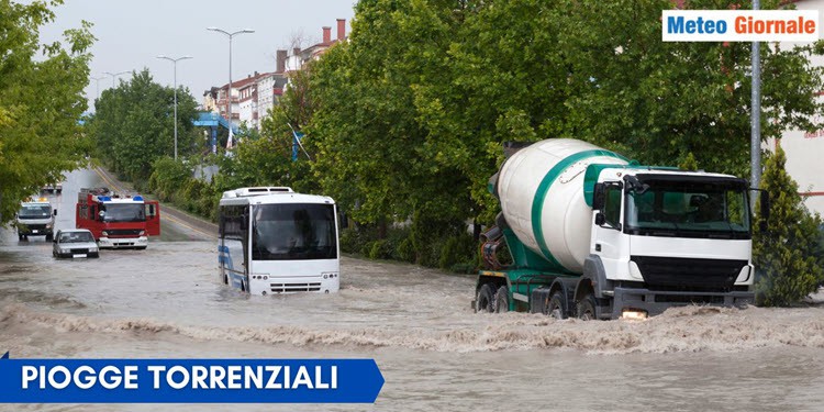 Meteo con piogge torrenziali. Le aree a maggior rischio nubifragio. Quelle dove non pioverà