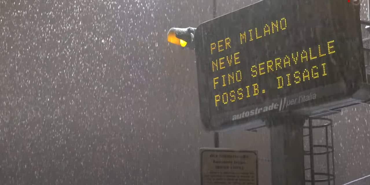 Non siamo pronti per la neve in pianura: i disagi automobilistici