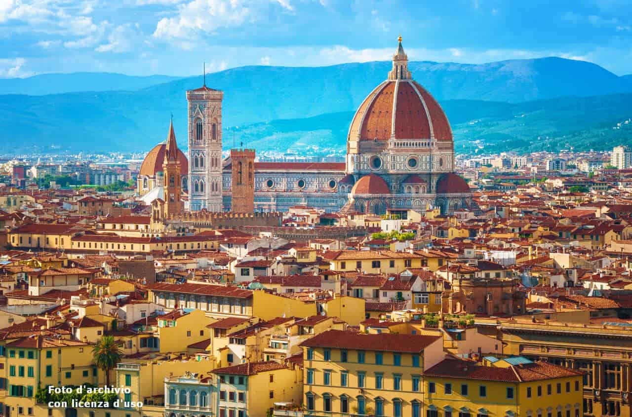 Meteo FIRENZE. Molte nubi, ma ancora mite in attesa di un cambiamento