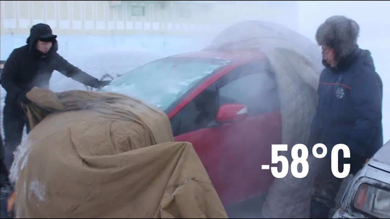 Come proteggere l’auto dal gelo. Vediamo che fanno in Siberia